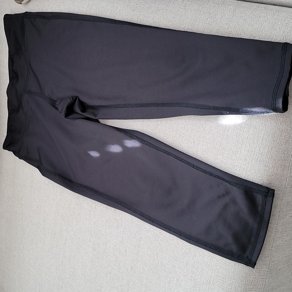 Girls 10/12 old Navy go dry leggings